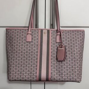 Tory Burch tote with zippered top
